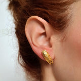Cicada stud earrings gold