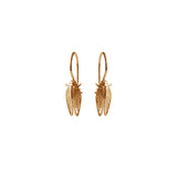 Cicada small hook earrings gold